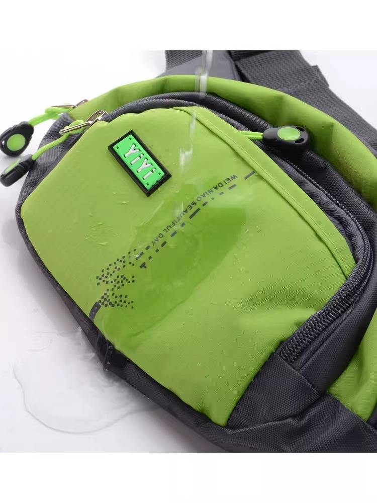 An outdoor running phone, a man's and a woman's body and water-proof belt are running in the morning and climbing