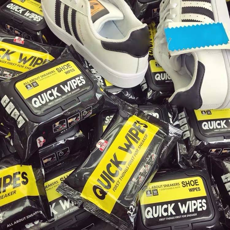 Small white shoes clean wet towel sports shoes leather shoes disposable shoe cloth wet towel cross -border explosion 30 pieces of artifact strange