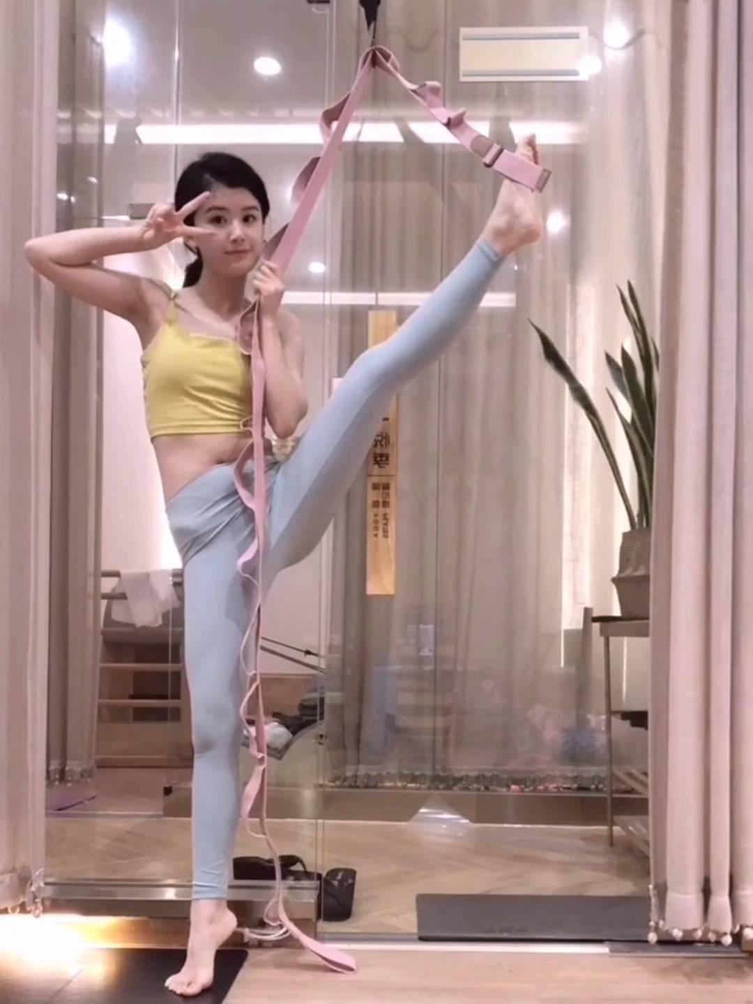 Air Yoga suspension rope horizontal split -split leg stretching soft open artifact dancing dancing elastic belt