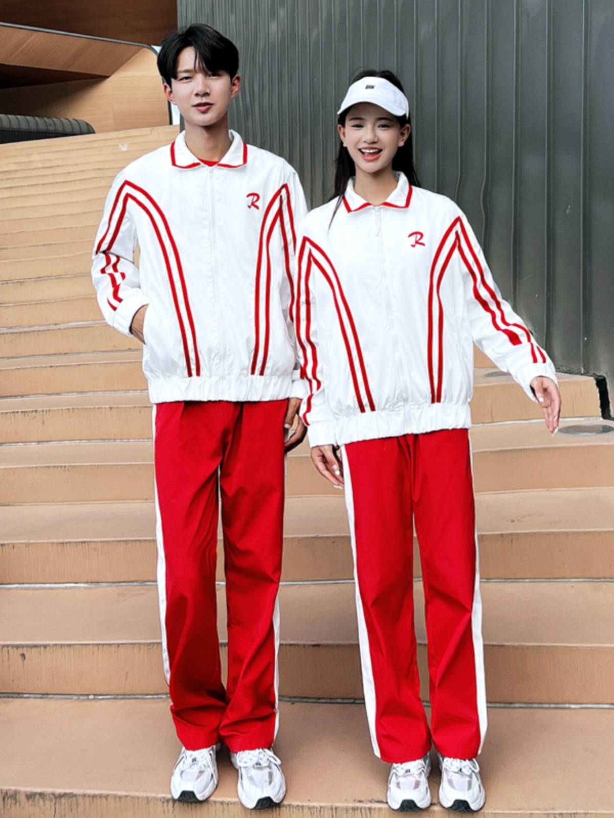 Run-boy summer graduation, short-sleeved cheerleading group, gymnasium
