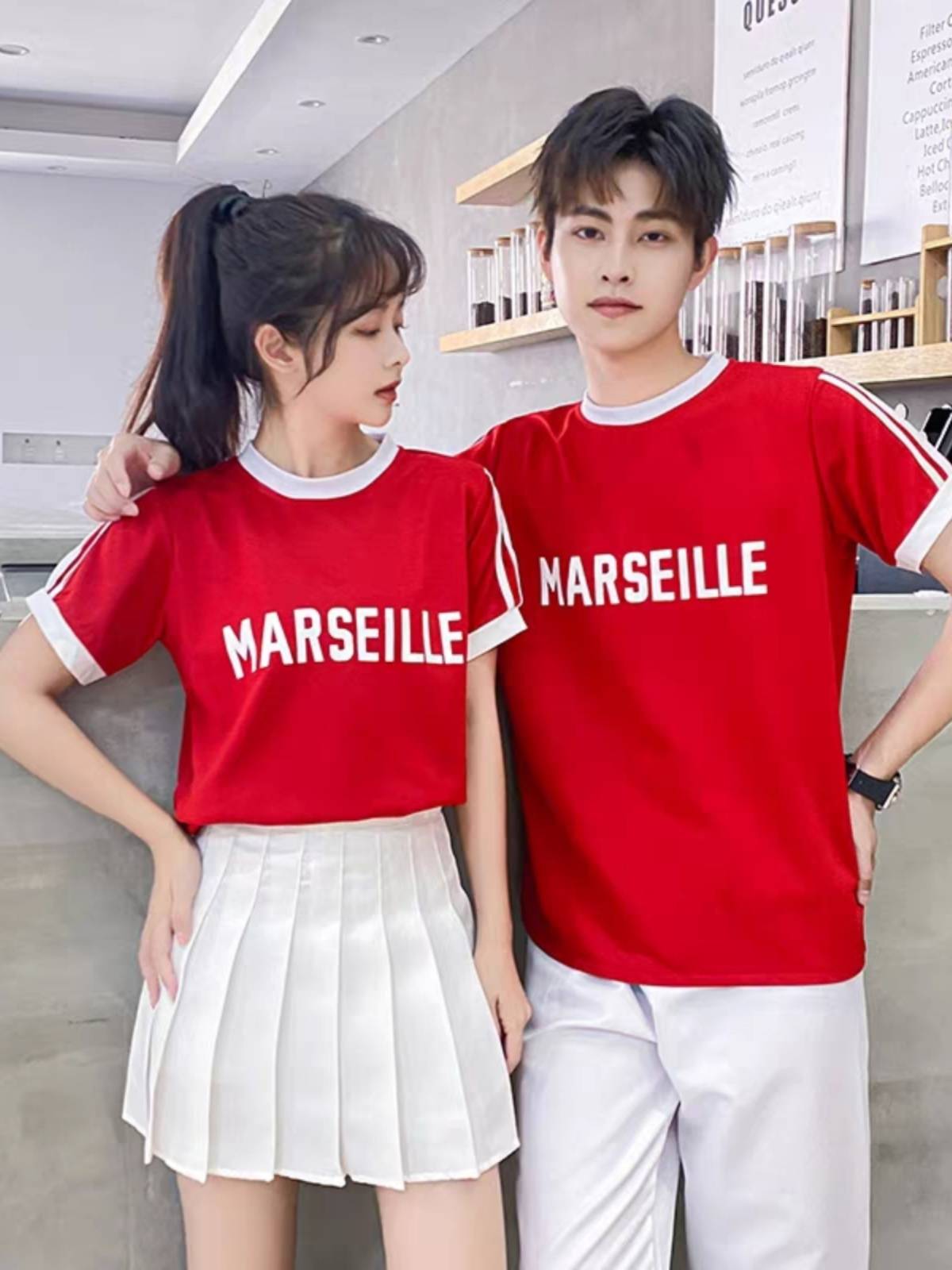 The opening ceremony of the new Lara team group service sports conference men and women la la la cheaper set graduation season student bodybuilding operation