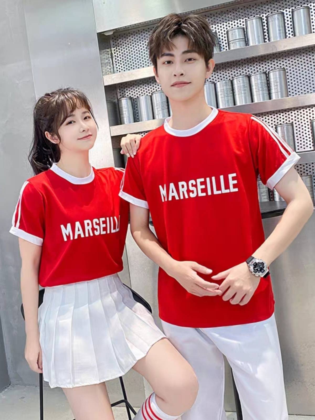 The opening ceremony of the new Lara team group service sports conference men and women la la la cheaper set graduation season student bodybuilding operation