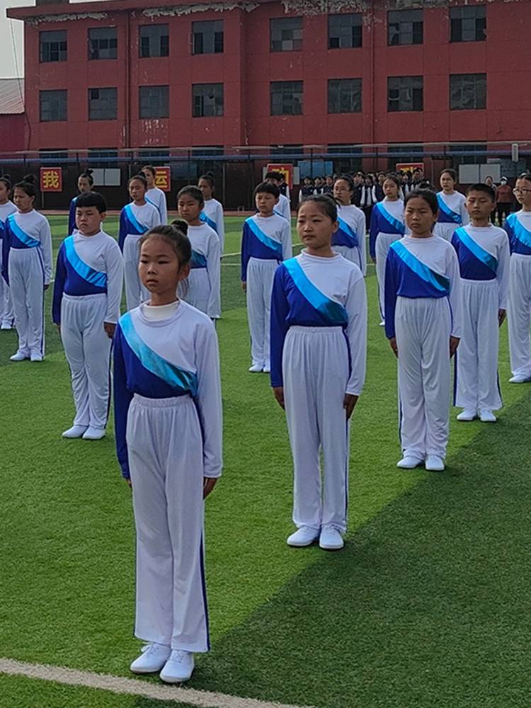 Primary and secondary school students radio gymnastics contest gymnastics group gymnastics watch children's square dance performance dance service