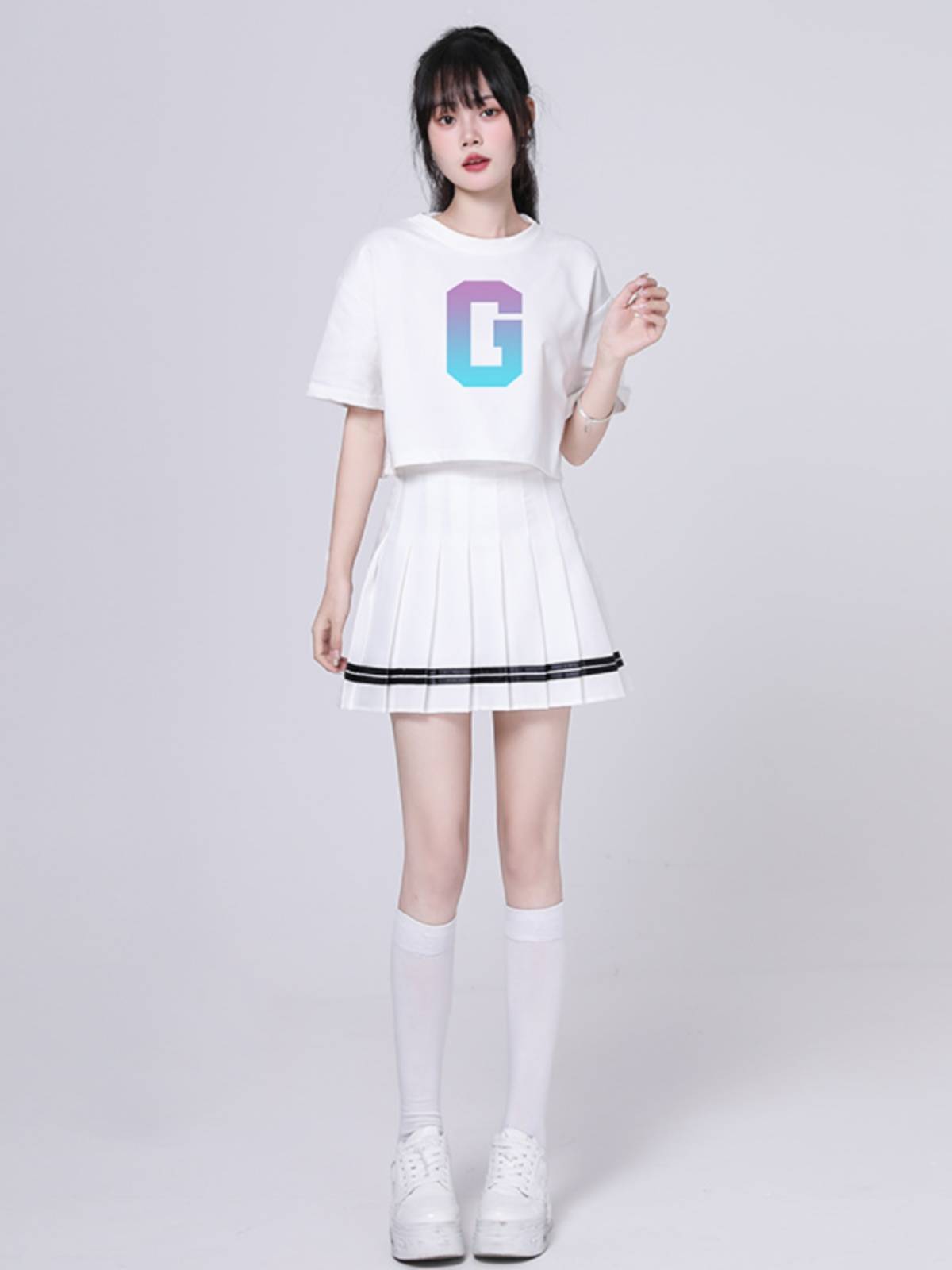 Cheerleader performance service competition service student Youth Games gymnosperum gym latching women's group dancing performance clothing