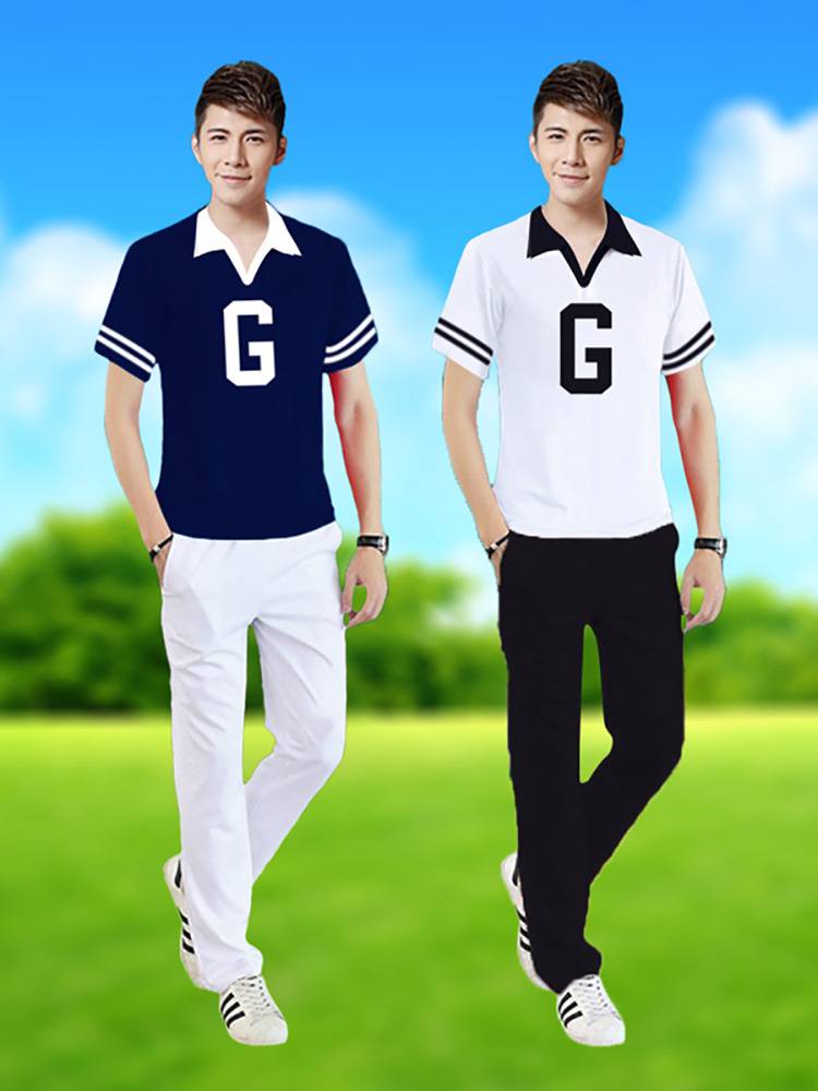 The opening ceremony of the college student couple cheerleader performance games