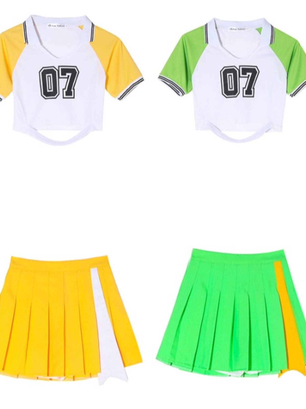 The Korean women's reunion, the dress-up women's gymnasts, cheering for football baby costumes