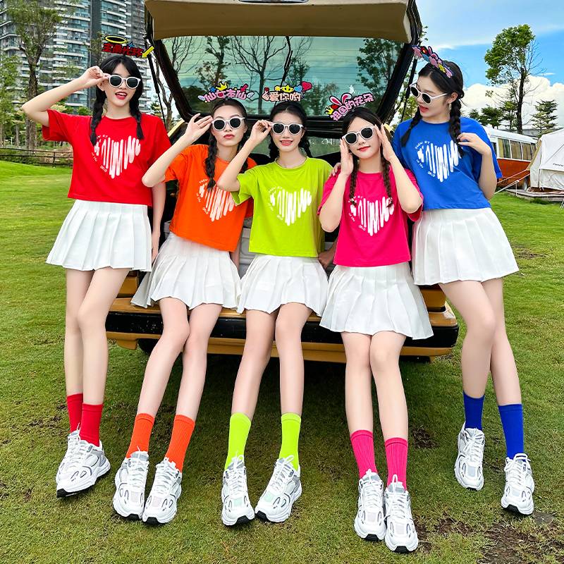 The opening ceremony of the Lara team performance service sports meeting La La Raoming Graduation Seasonal Bodybuilding Set Short Sleeve Female Spring