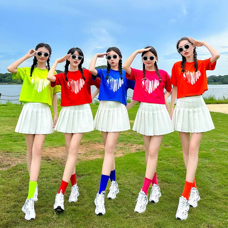 The opening ceremony of the Lara team performance service sports meeting La La Raoming Graduation Seasonal Bodybuilding Set Short Sleeve Female Spring