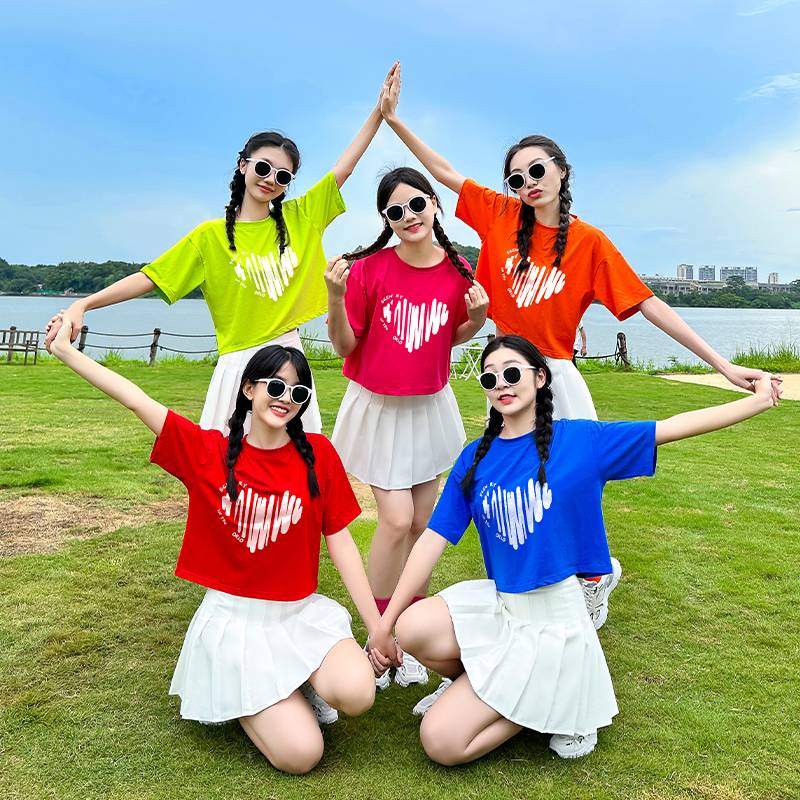 The opening ceremony of the Lara team performance service sports meeting La La Raoming Graduation Seasonal Bodybuilding Set Short Sleeve Female Spring