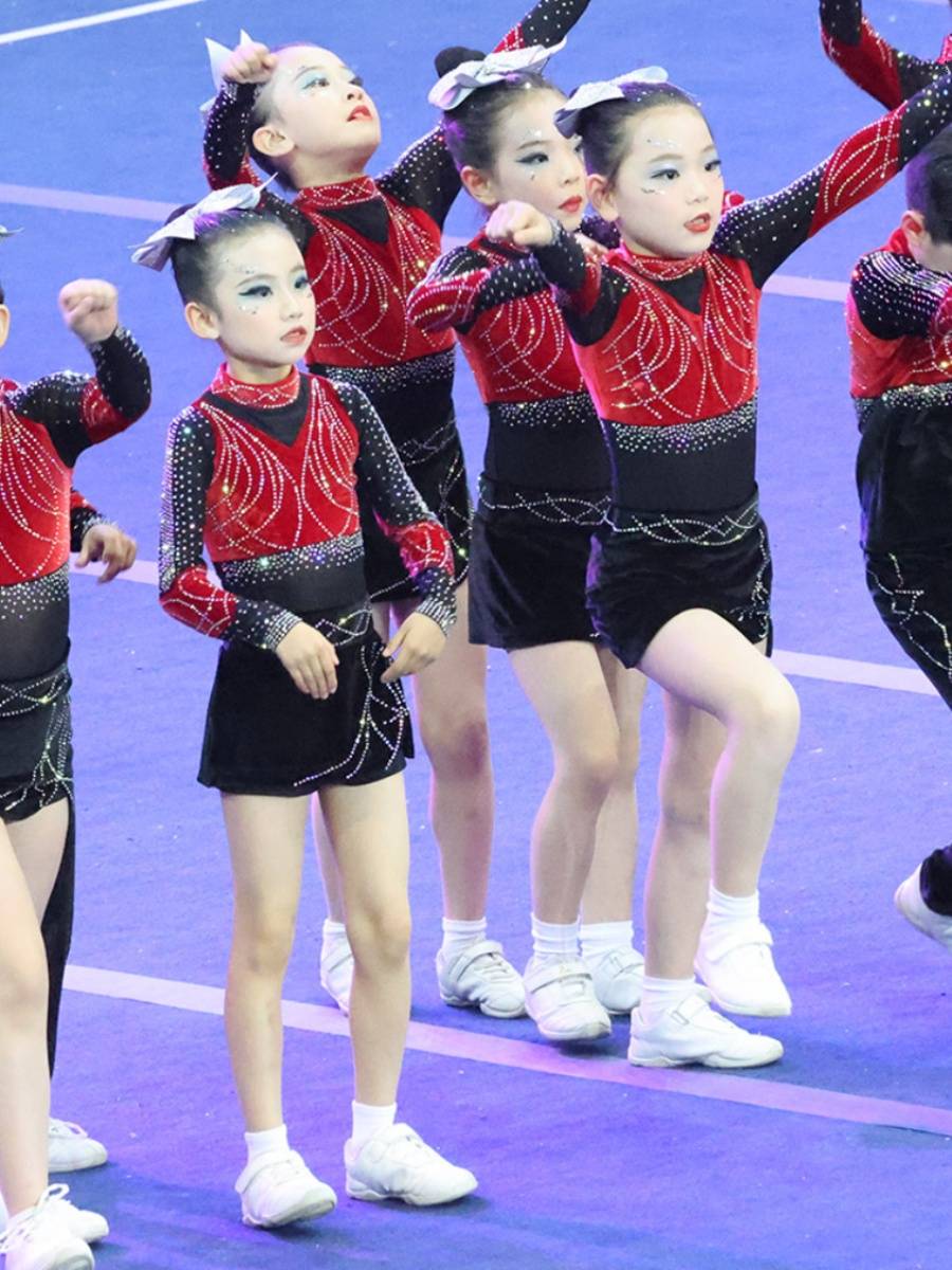 Custom cheerleading competition clothing cheerleading team clothing team clothing team clothing and gym costume 24 new students female and male