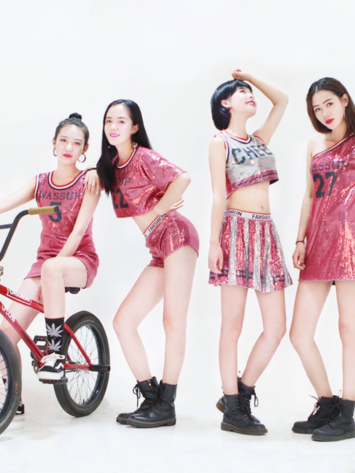 Hip -hop jazz dance jazz aerobics cheerleading team street dancers performance square dance glitter sequin performance clothing set female
