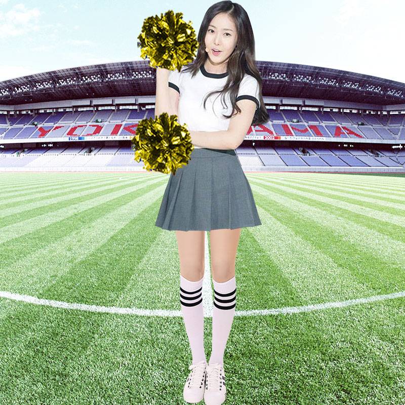 Korean girls' cheerleading, college gymnasium, adult plaza