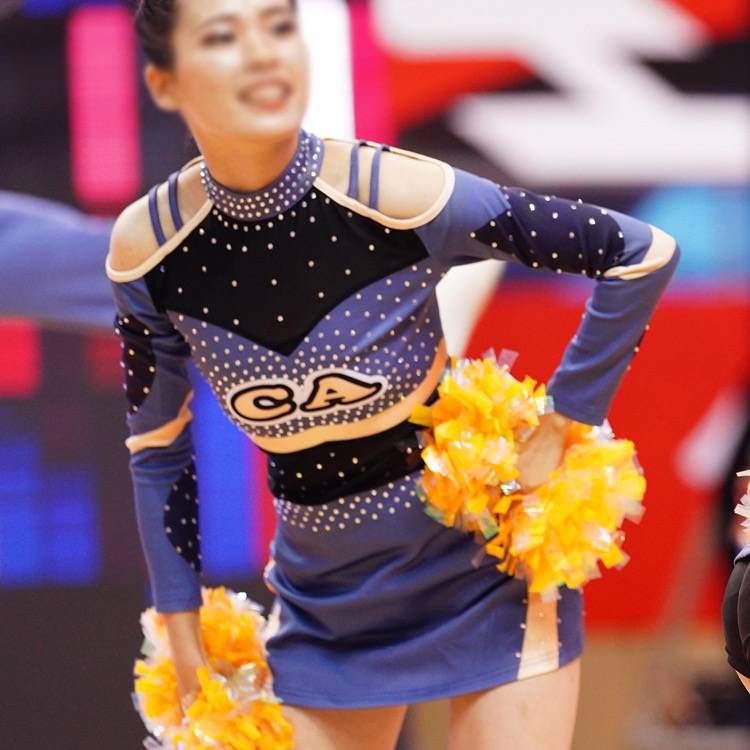Let's make a picture of the gyama exercise cheerleading all -fitting dance contest men's and women's youth modern dance performance clothing