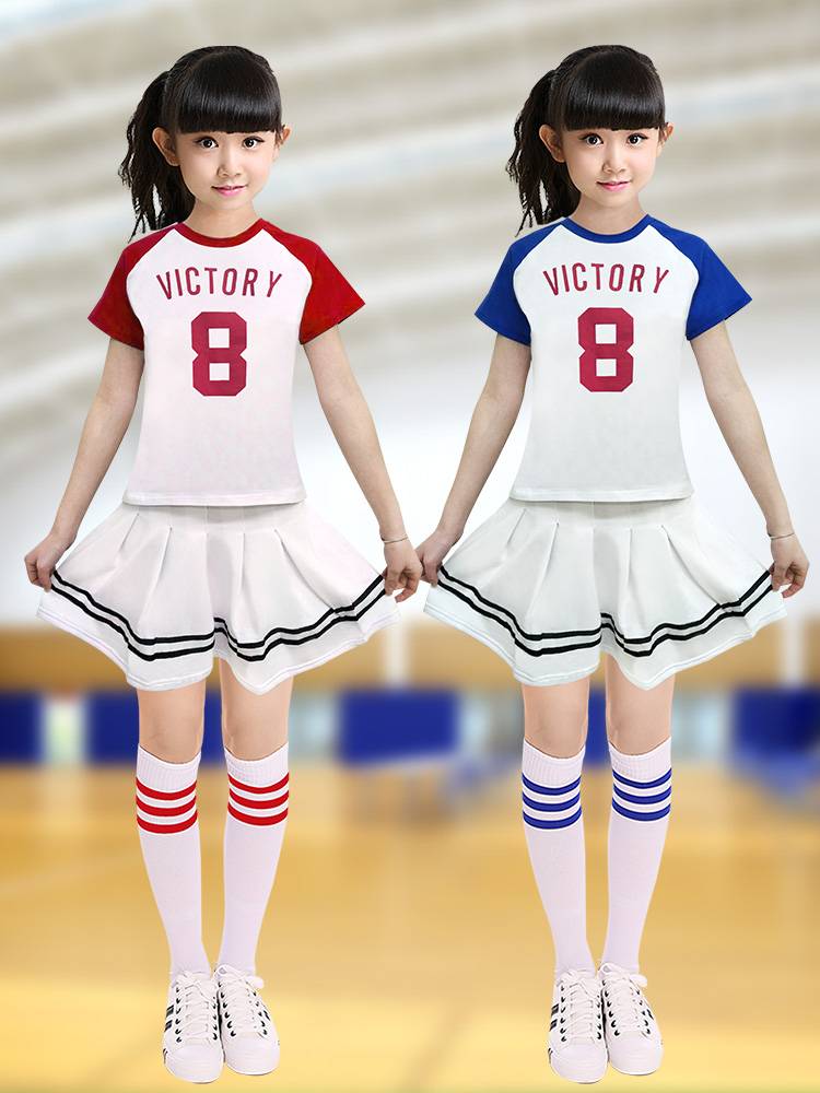 Middle school student Lara team performed a female football basketball baby sports meeting cheerleading performance service dance gonor
