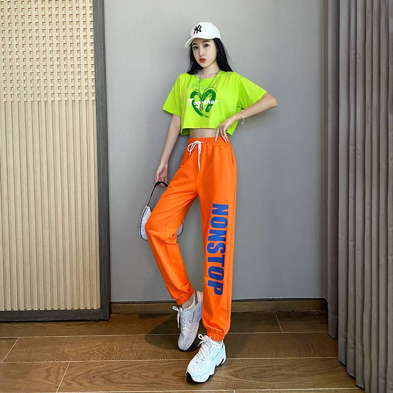 Middle school student cheerleading team cheerleading performance clothing high school student gymnastics costume clothing adult jazz dance performance suit