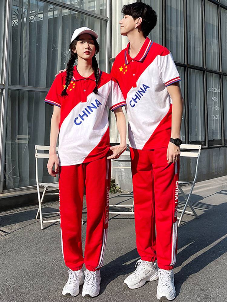 The sports basketball group performed the adult cheerleading, the dance school full-time adult dance