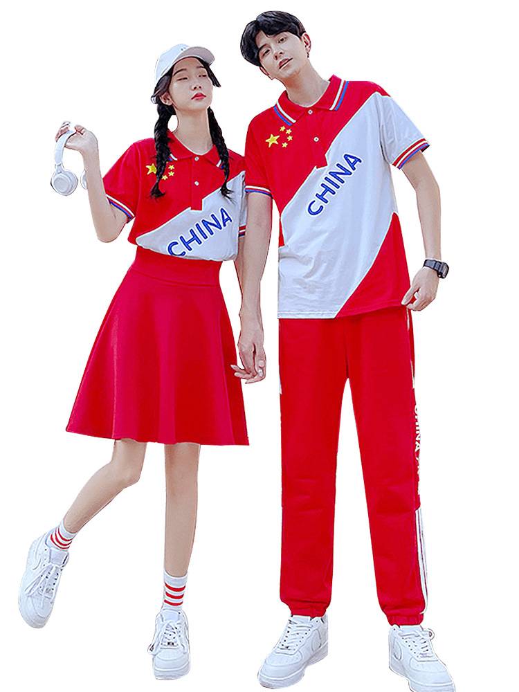 The sports basketball group performed the adult cheerleading, the dance school full-time adult dance