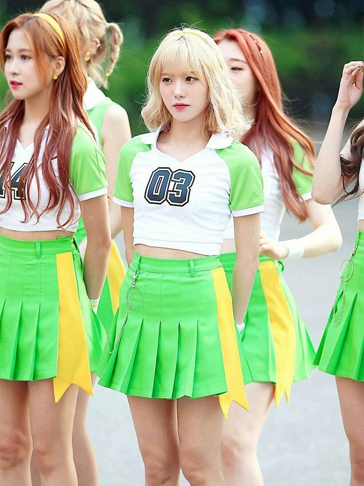 ♪ Soccer baby cheerleading ♪