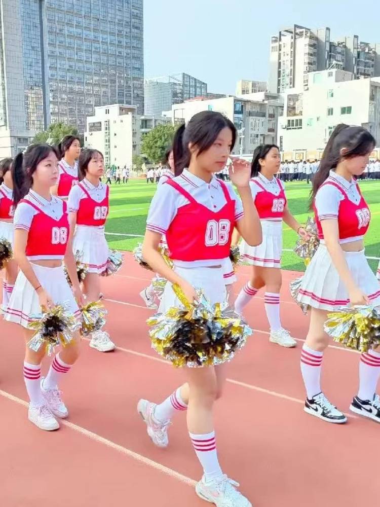 La La Function Student Games Lara team performances to serve goninnis performances Korean version of dance modern dance