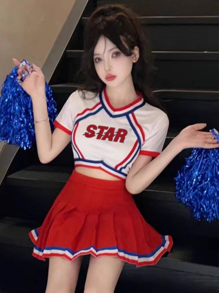 The opening ceremony of the University Student Games La La Team Bodybuilding Uniform Adult European Cup Football Baby Bar JK Uniform