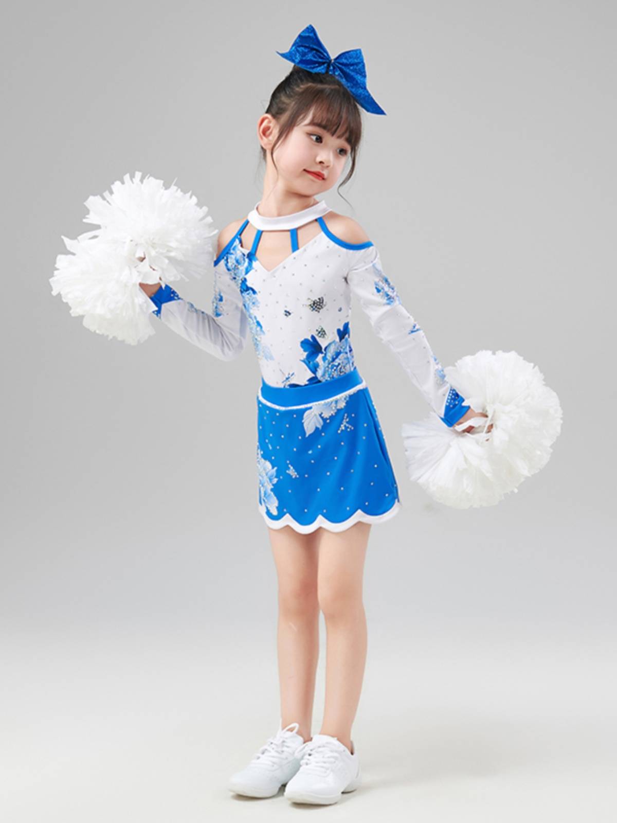Children La La Raid performance service elementary and middle school student sports meeting la la las competition performance service aerobics group competition
