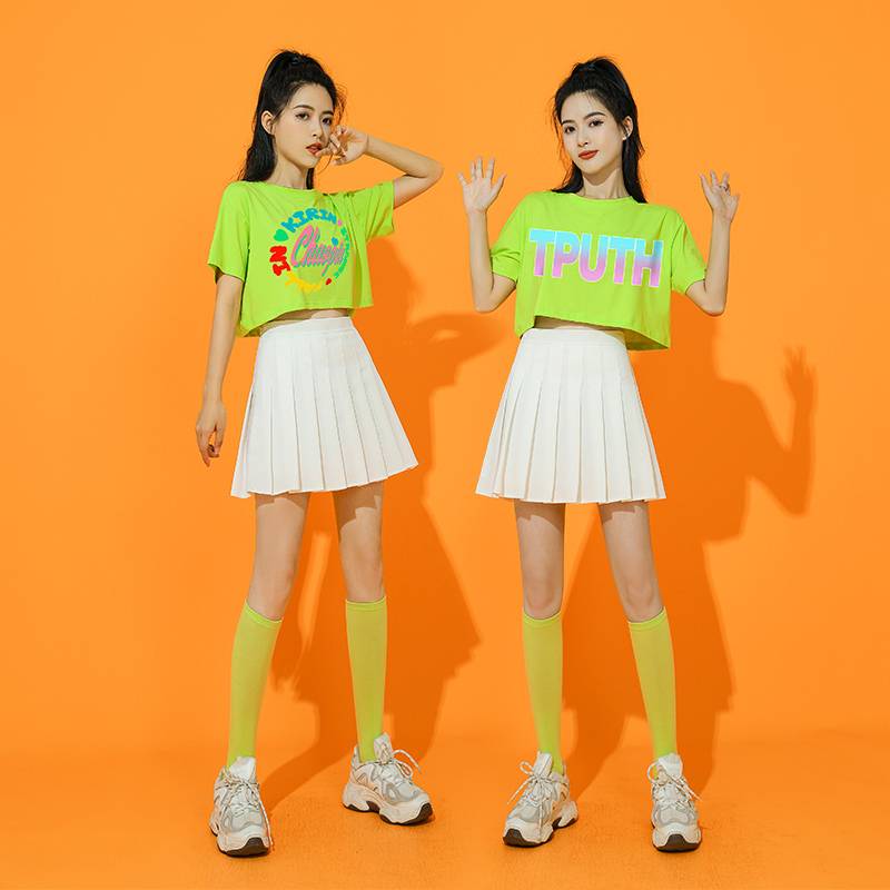 La La team clothing adult student group Lara team bodybuilding girl group new song Korean dance performance show