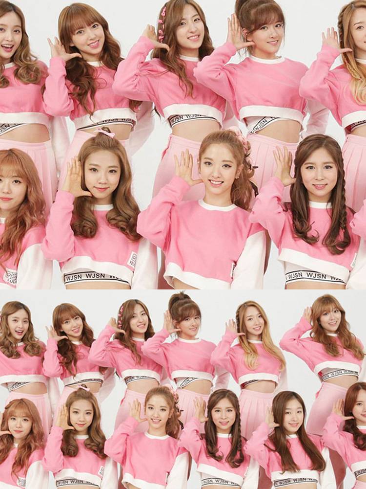The Korean girls danced at the opening of the Olympic Games