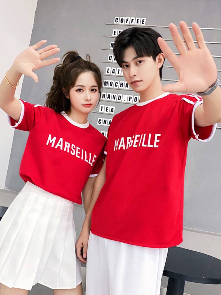 The new Korean version of the cheerleader cheerleading and the beauty exercise shows the couple's jazz dance modern dance performance suit