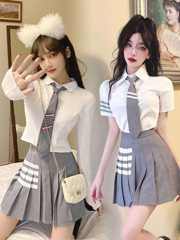 Female college student youthful vitality cheerleader performance service Korean female group modern dance health aesthetic performance service jazz dance