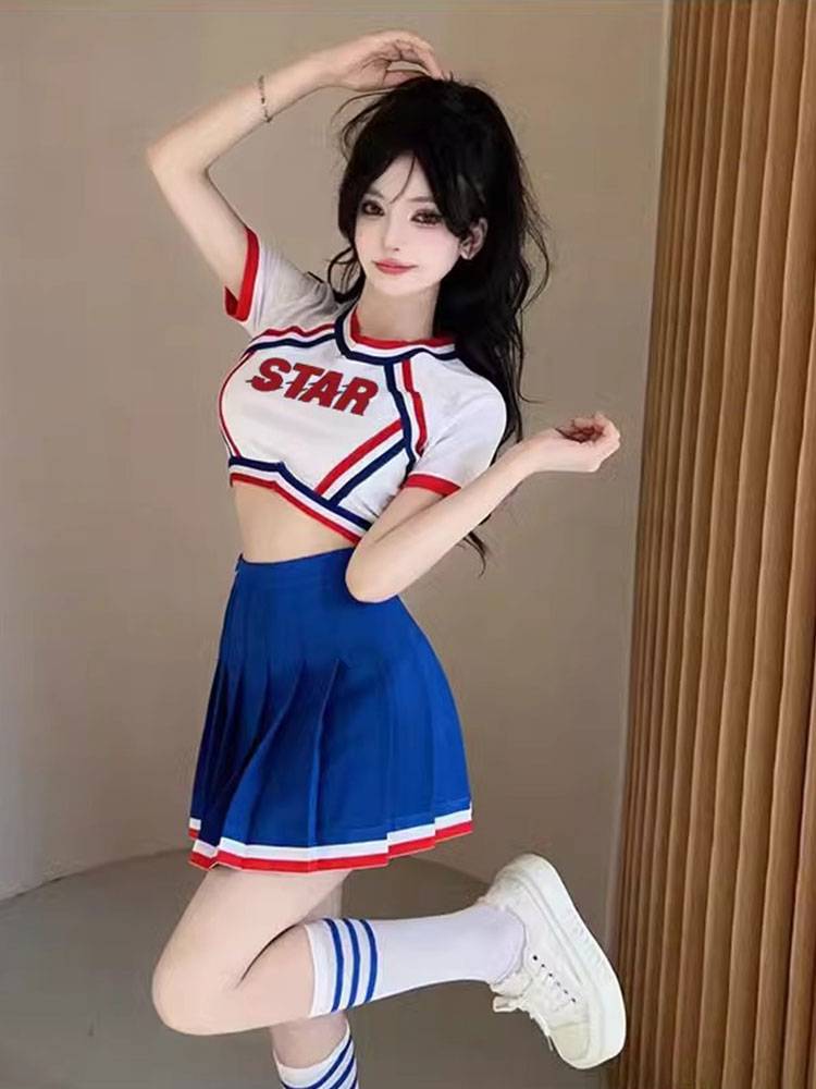 The Korean girls' party cheerleading team costumed and performed a musical jazz dance