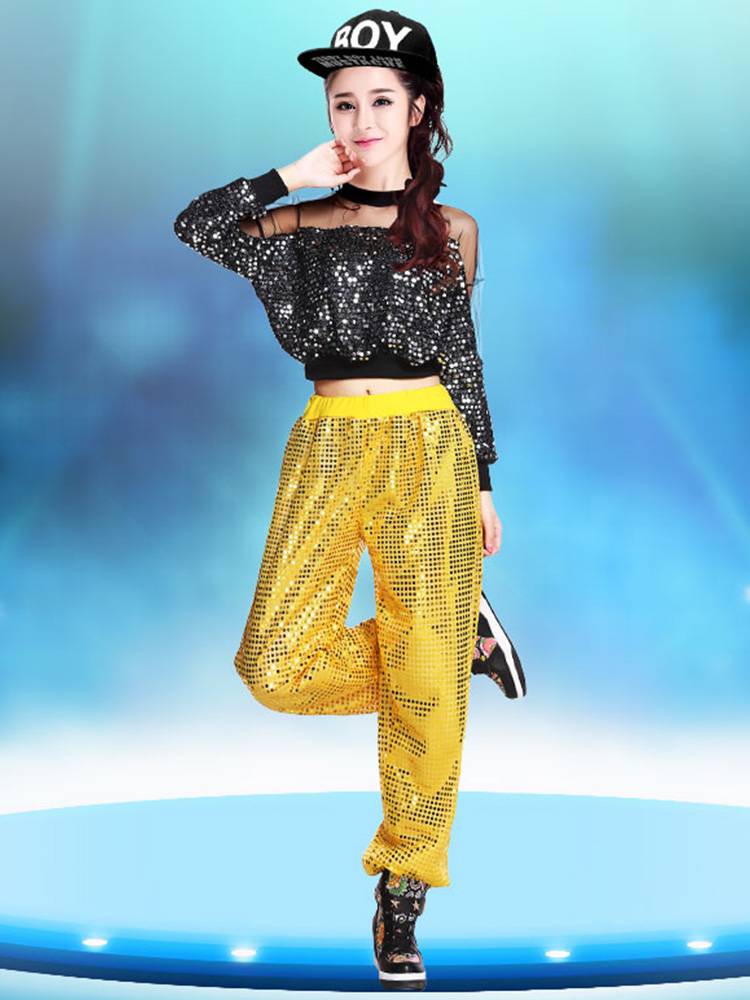 Adult Female Square Dance Team Group Performance Service Student Games La La Rao Kenju Performance Dance Dance