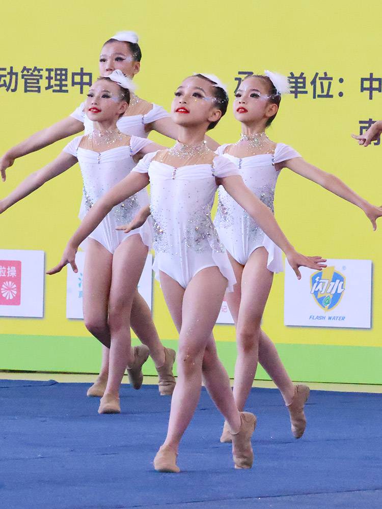 Customized Lala fuck clothing cheerleading team clothing competitive gymnastics clothing performance service students 24 new men