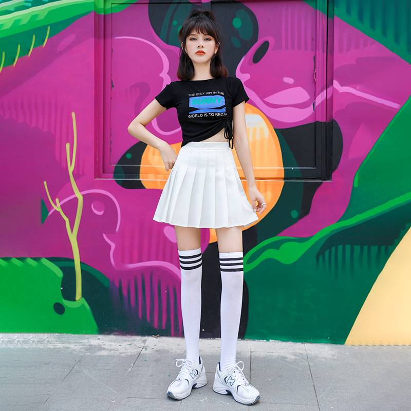 La La team clothing female Korean version of the female group gymnastic competition exposed navel set adult jazz dance pleated skirt performance clothing