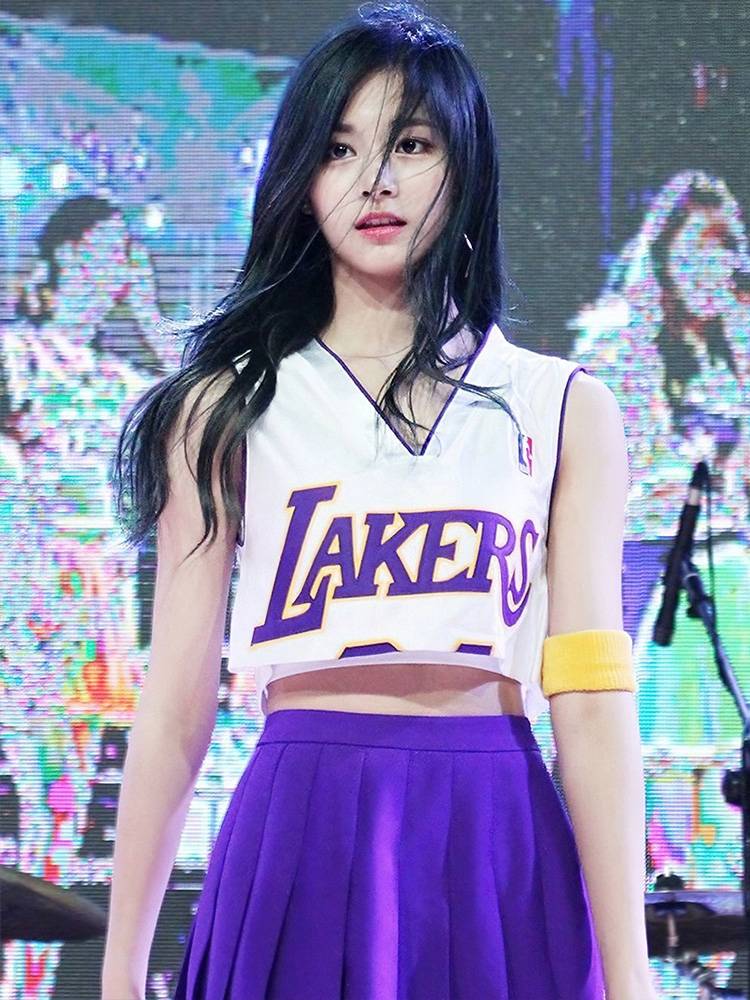 The opening ceremony of the Student Games Lala Team Service Gymnastics Modern Dance Jazz Performance Services La La La La La La Row Basketball Baby