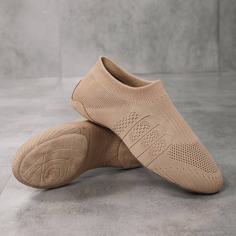 Athletic la la la cheating shoes Children's indoor aerobic dance training shoes dance and flying soft base students dedicated team shoes