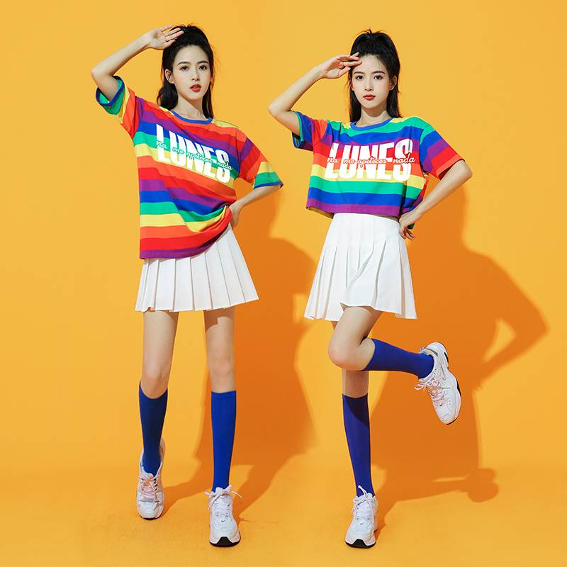 the korean cheerleading girls danced in gymnasium, jazz dances for college girls