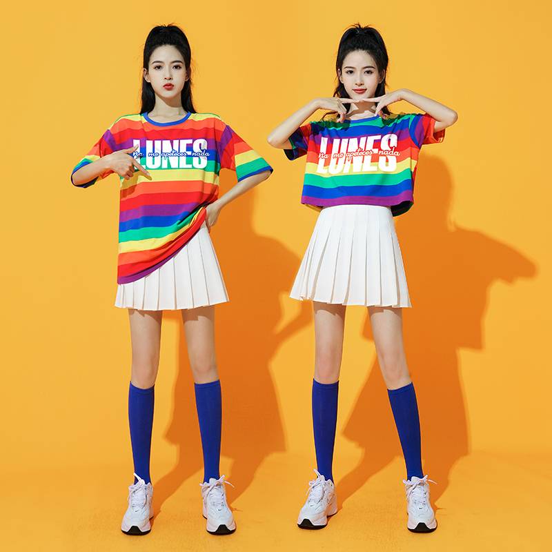 the korean cheerleading girls danced in gymnasium, jazz dances for college girls
