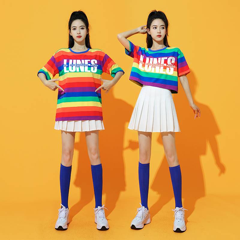 the korean cheerleading girls danced in gymnasium, jazz dances for college girls