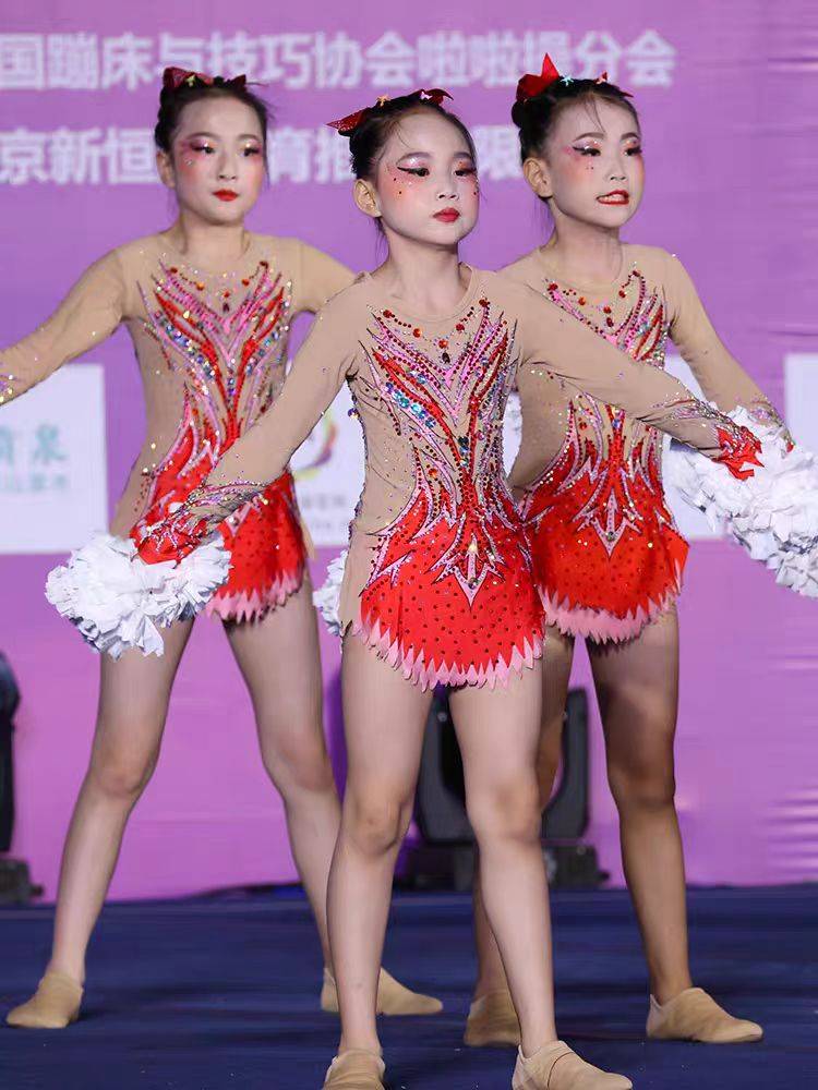 Custom cheerleading competition clothing cheerleading team clothing team clothing team clothing and gym costume 24 new students female and male