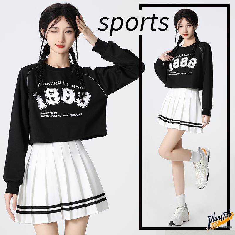 Long-sleeved choreographers, adult cheerleaders, classgirls