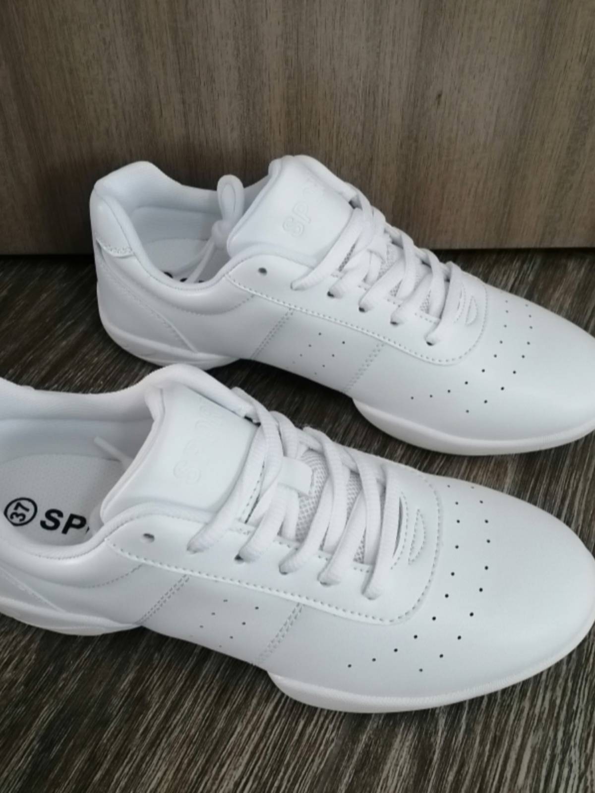 Children's competitive health shoes Student white fitness shoes two points of sports la la la la la women's training competition shoes