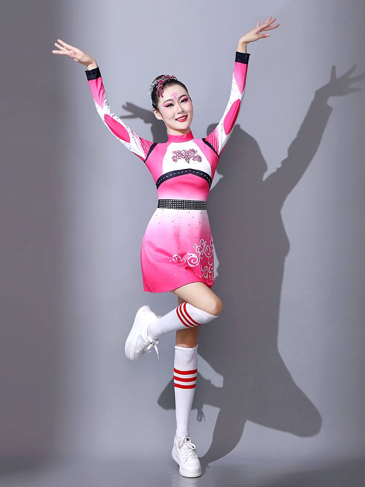 New Student Lara Team La La La Raoming and Beauty Dance Dance Female Campus Flower Ball Flower Performance Set
