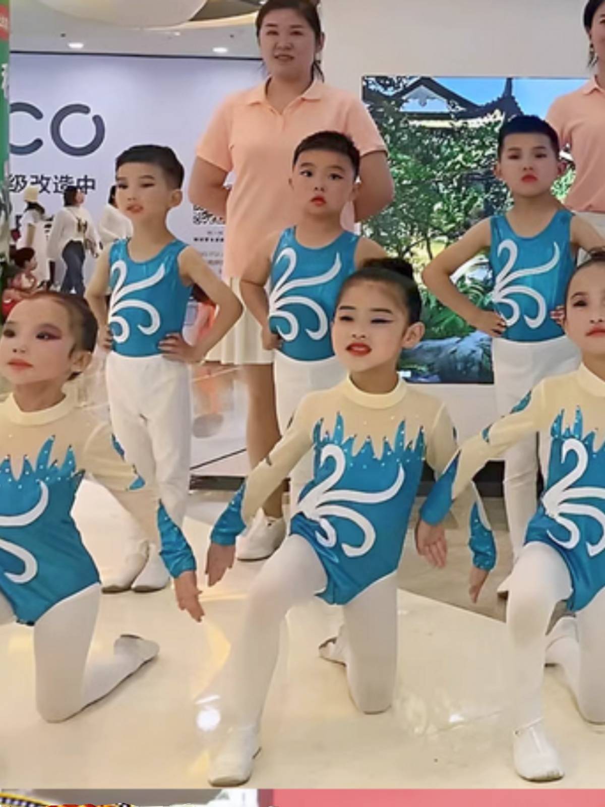 Customized children's gymnastics competition service group competitive gymnastics dance service children cheerleading performance clothing