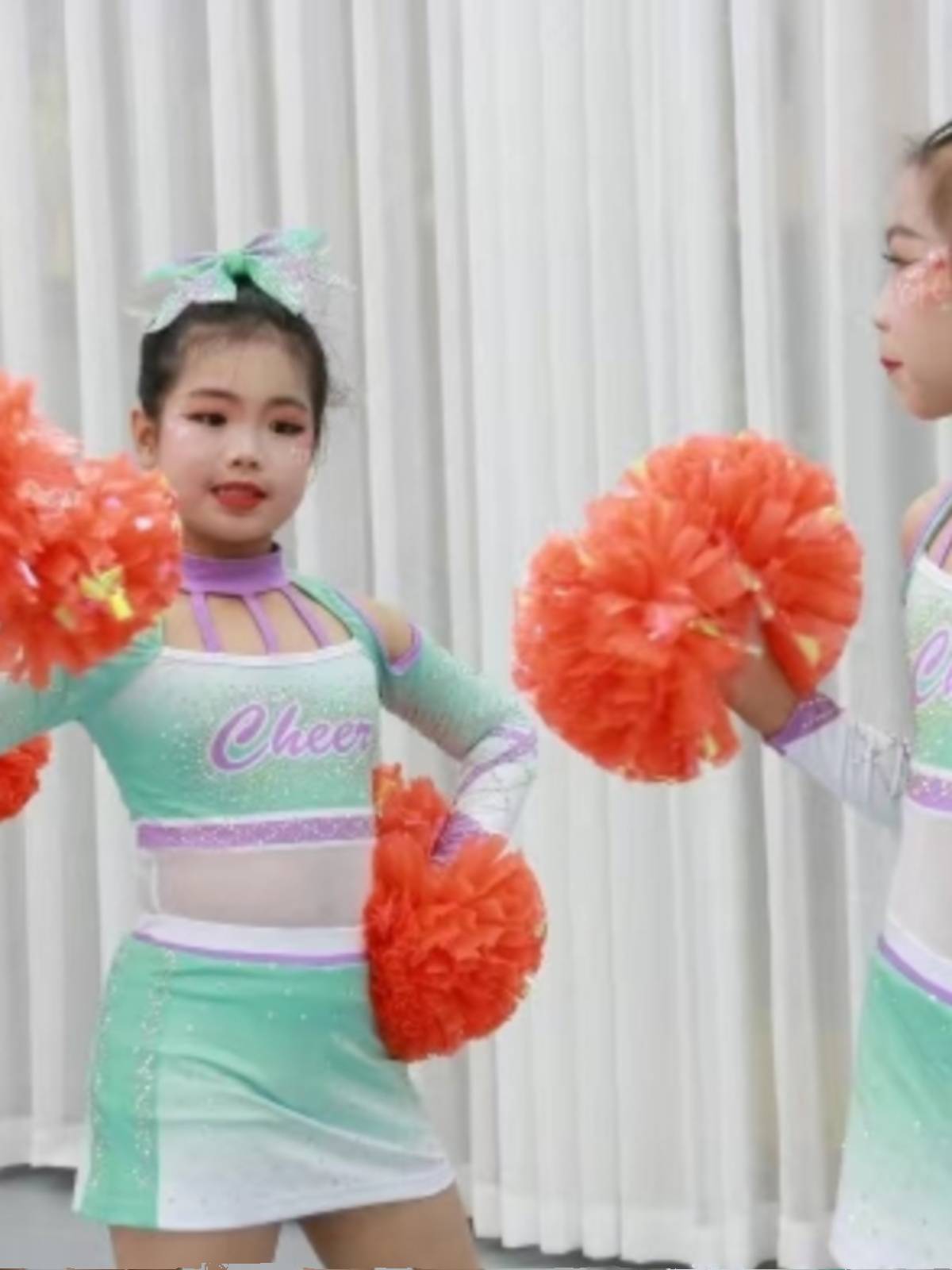 Children La Raid performance service Lala team clothing and gymmonica team competition dance service sports meeting la la la la la la