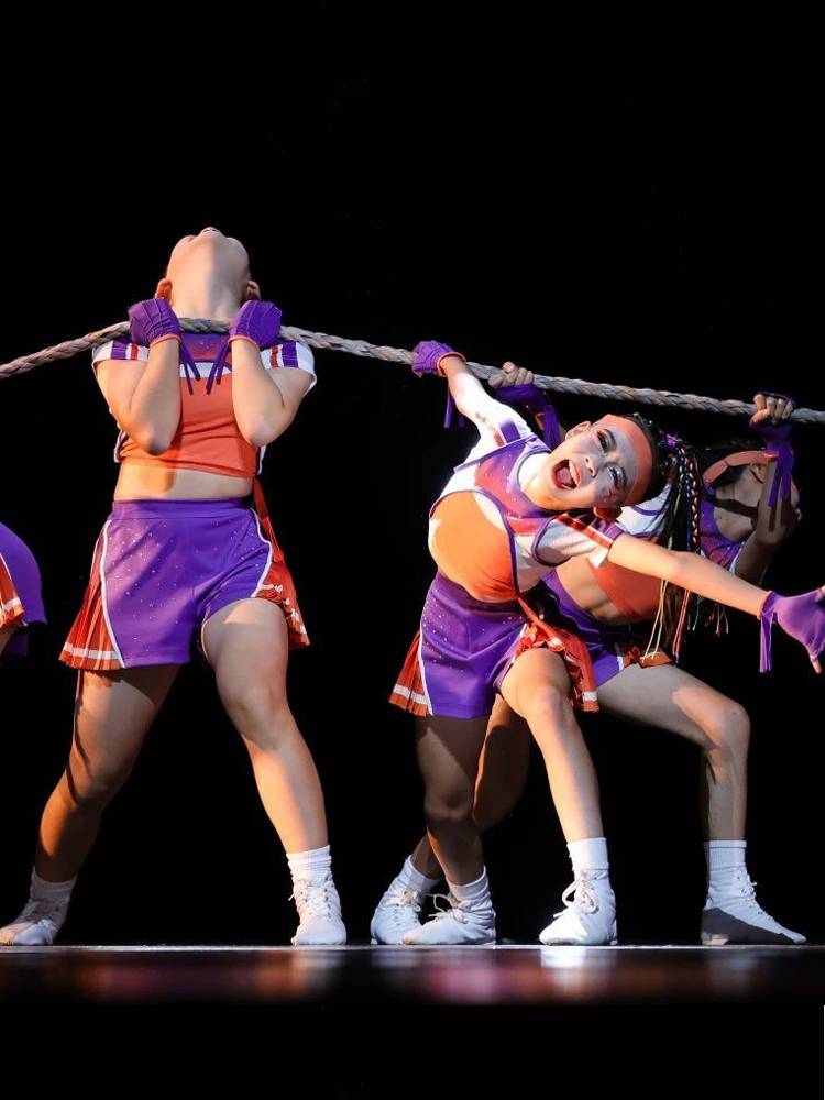 Xiaohe style Tongxin Xieli cheerleading performance service children cheerleading primary school sports meeting performance service