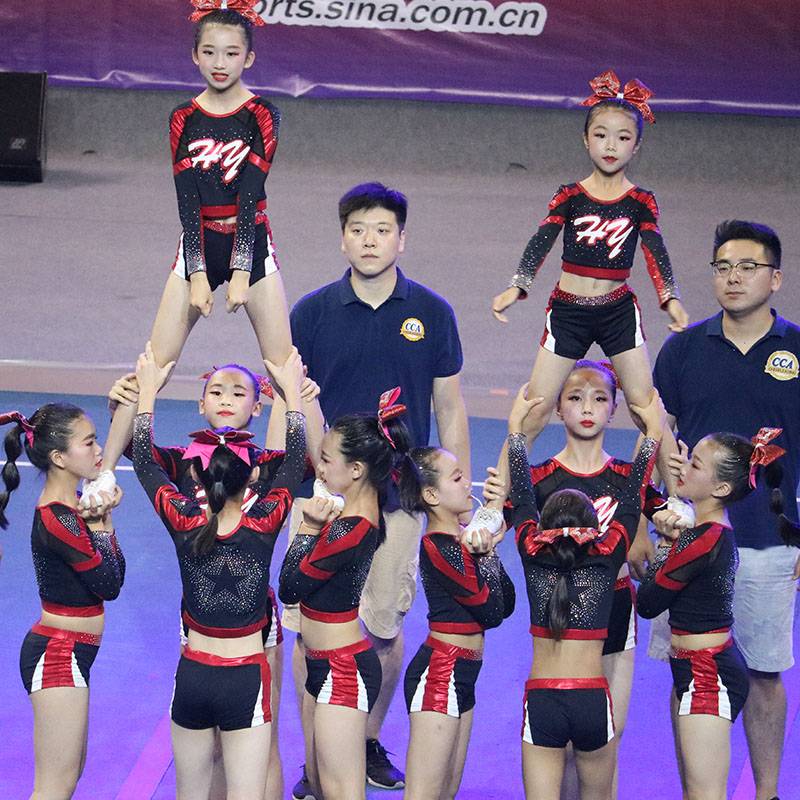 Custom cheerleading performance service la la la cheales competitive fitting gymnastics gymnastics new products 19 female men