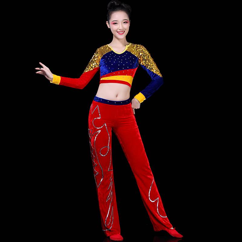 Sequenant group fitness exercise cheerleading team dance performance service female adult square dance gymnastics competition autumn and winter