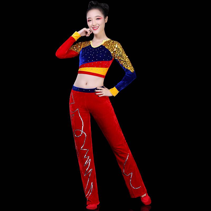 Sequenant group fitness exercise cheerleading team dance performance service female adult square dance gymnastics competition autumn and winter