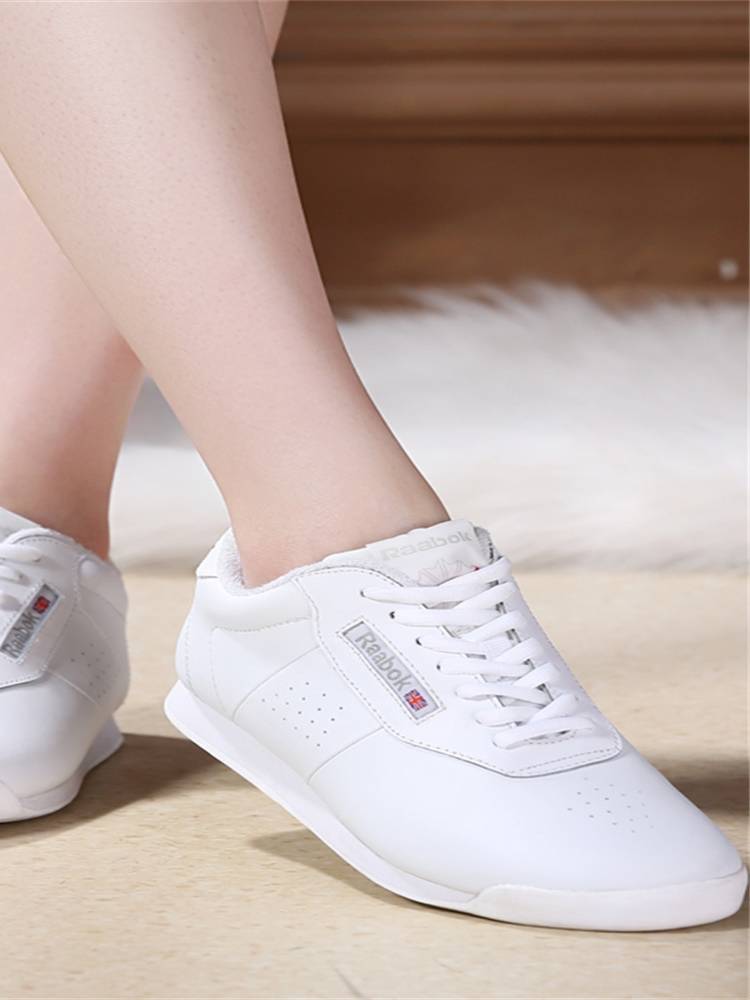 Profit tax taxi shoes children's bodybuilding shoe soft soles dance shoes professional training white la la la fuck shoes competition shoes