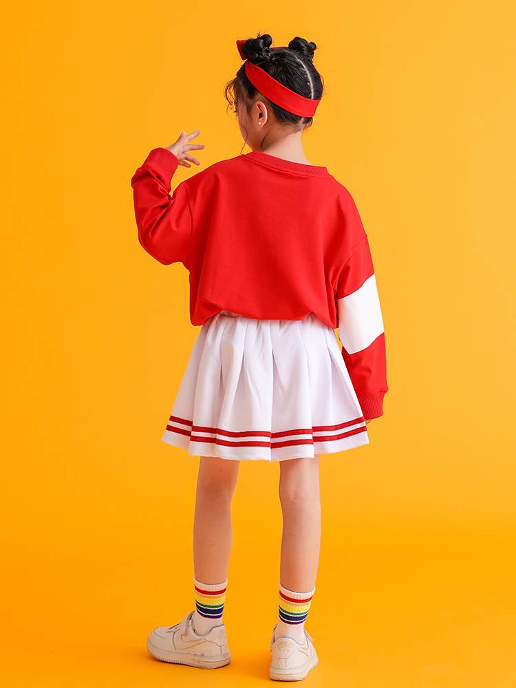 Children's cheerleader performance service elementary school sports meeting autumn competition opening ceremony chorus service red suit